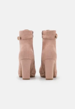 Bottines À Lacets - Light Pink -Zalando 091506f967424038ae8866e0ad7b37ee scaled