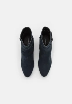 Anna Field Leather - Bottines - Dark Blue 11 Anna Field Leather - Bottines - Dark Blue -Zalando 1b5ca64e0bca44f69ee028abe21e449a scaled