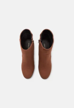 Anna Field Boots À Talons - Brown 11 Anna Field Boots À Talons - Brown -Zalando 365f17a2786c4ab68180a1ae83d59a8d scaled