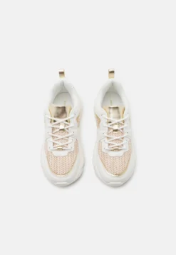 Anna Field Baskets Basses - White/Gold 11 Anna Field Baskets Basses - White/Gold -Zalando 69297c491854475198d23666c6c4a482 scaled