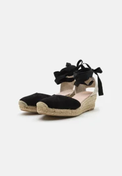 Anna Field Leather - Richelieus - Black -Zalando 7e2a5fb7594647a2a404d91683c50cf1 scaled