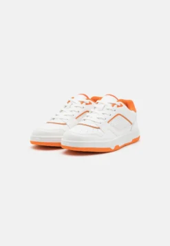 Baskets Basses - White/Orange -Zalando 942ab1e2a7814729a849f8a453c4132f scaled