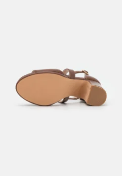 Anna Field Sandales - Cognac 10 Anna Field Sandales - Cognac -Zalando a1ba4b2845bb400fa21745c60411fa0a scaled