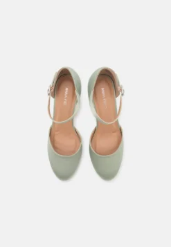 Escarpins - Light Green -Zalando b9f08ceeed9d41859f42bf3cfe99dcba scaled