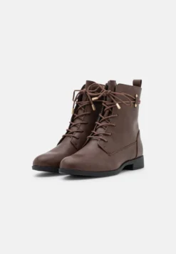 Anna Field Bottines À Lacets - Dark Brown -Zalando c7c4e9e59078413cb8f7519ae11e2225 scaled