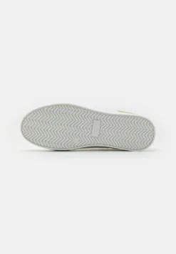 Wide Fit - Baskets Basses - White -Zalando cb3a8f6afbbc4141a6651b2faed9f044 scaled