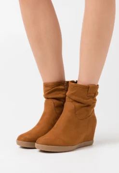 Anna Field Winter Boot - Bottines Compensées - Cognac